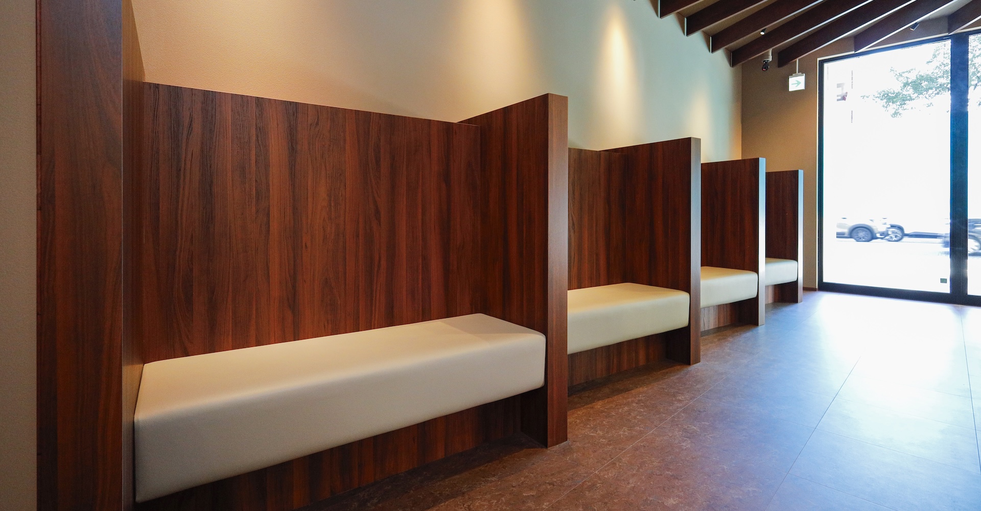 メインビジュアル03（PC）